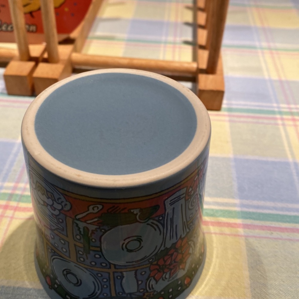 Fiestaware periwinkle Christmas mug made for Betty Crocker - Picture 4 of 5